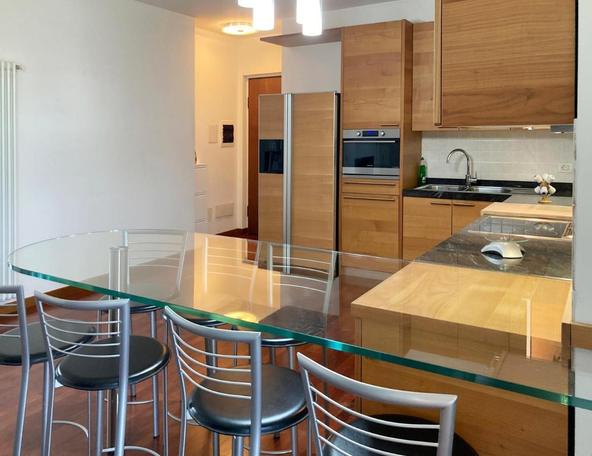 Large well-equipped appartement near Como lake Lecco Extérieur photo
