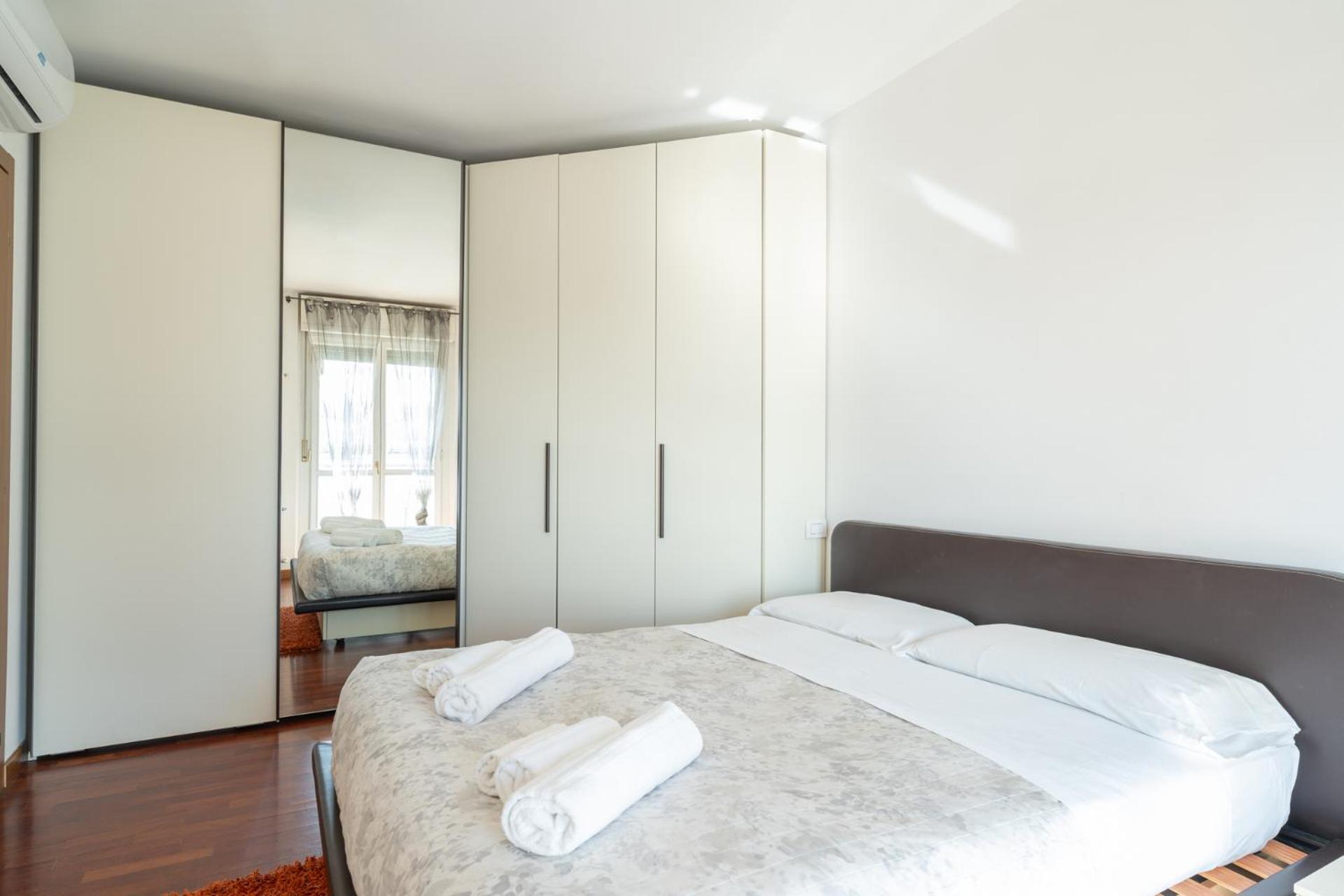 Large well-equipped appartement near Como lake Lecco Extérieur photo