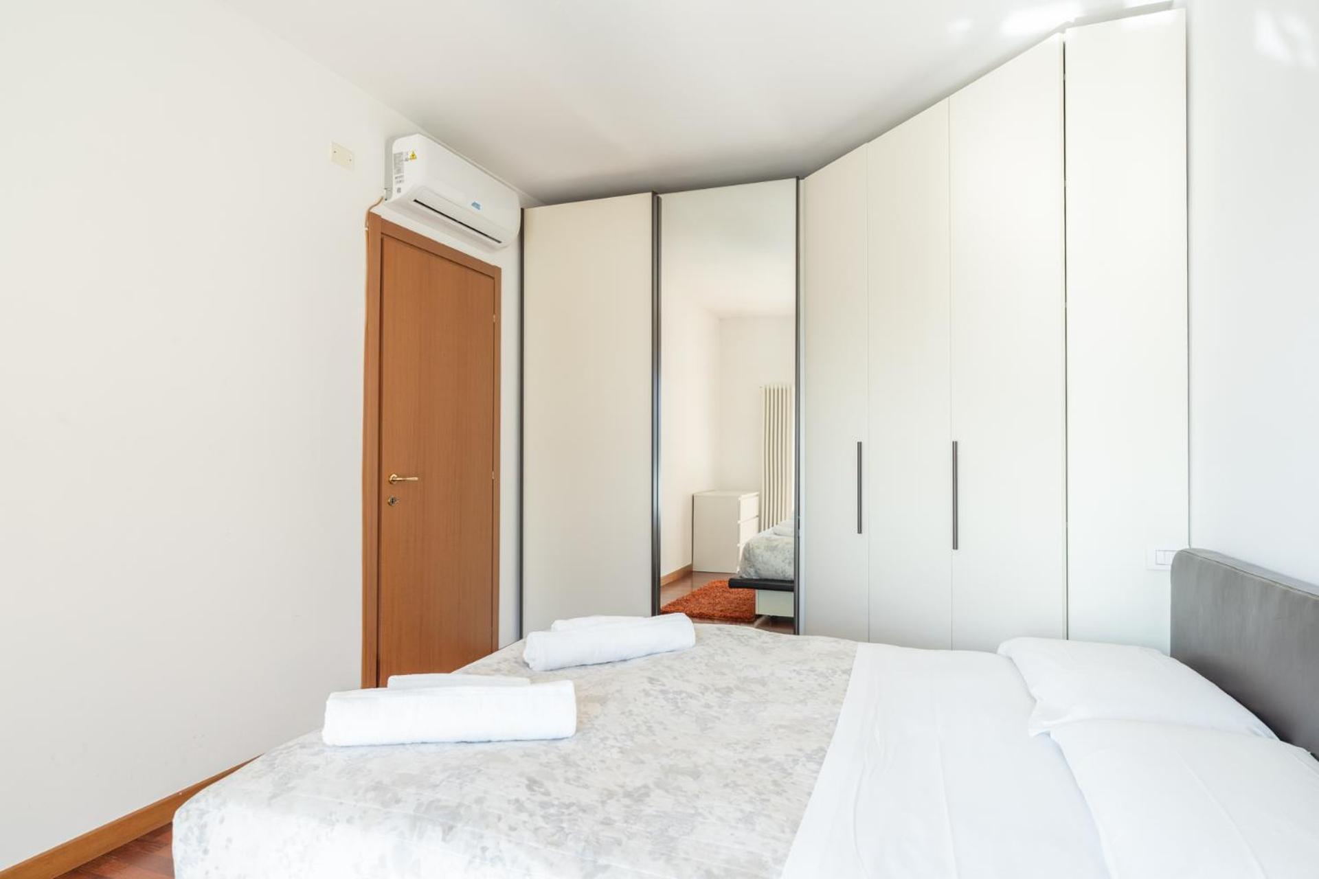 Large well-equipped appartement near Como lake Lecco Extérieur photo